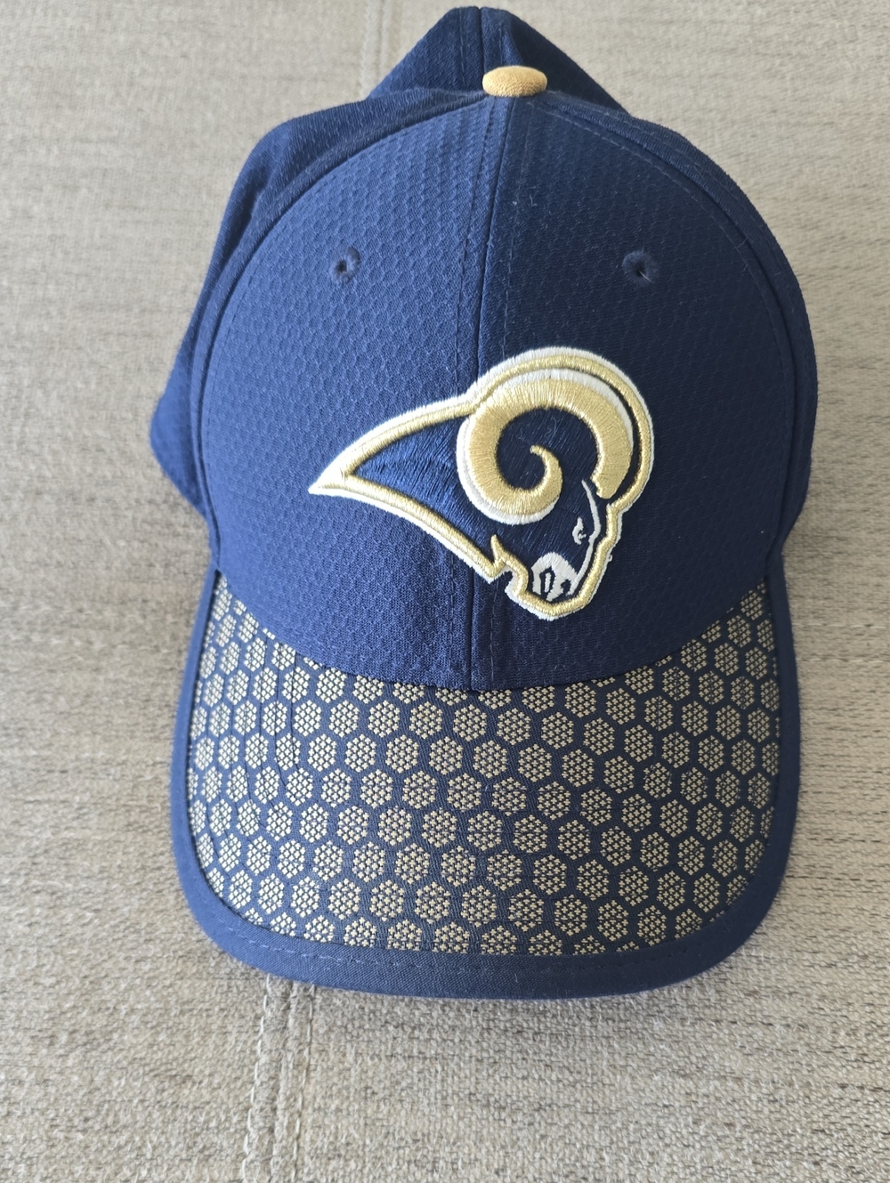 New Era 39Thirty NFL Los Angeles Rams Navy And Gold Fitted Cap Sz Medium